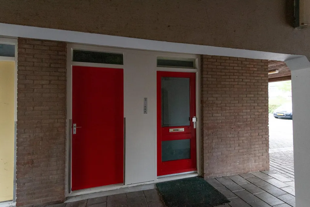 Esik - Modernised Maisonnette with Balconies in Hoorn