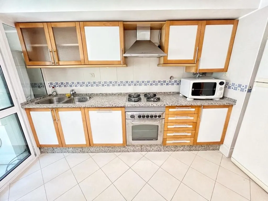 Köök - 2-Bedroom Flat with Portuguese Architecture in Lisbon