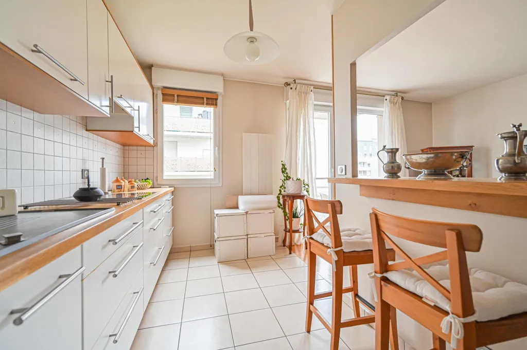 Küche - Apartment with Balcony in Alfortville