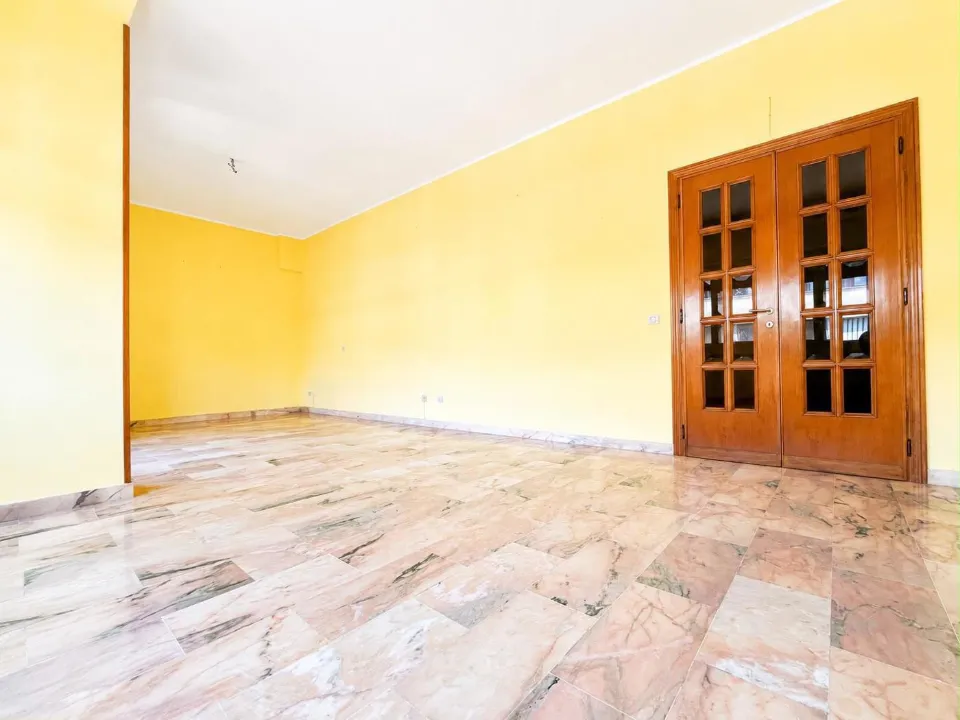 Pièces - Spacious Apartment with Open View in Rome
