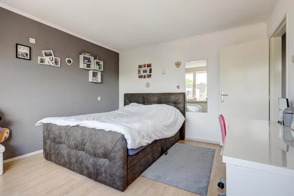 Magamistoad - Two-Storey House with Garden in Almelo
