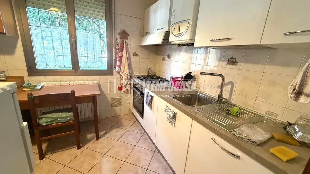 Cuisine - Trilocale with Garden in Modena