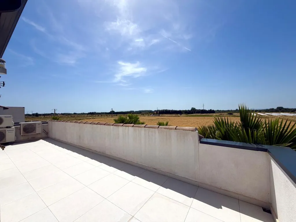 Terrazza - Contemporary House with Pool in Vauvert