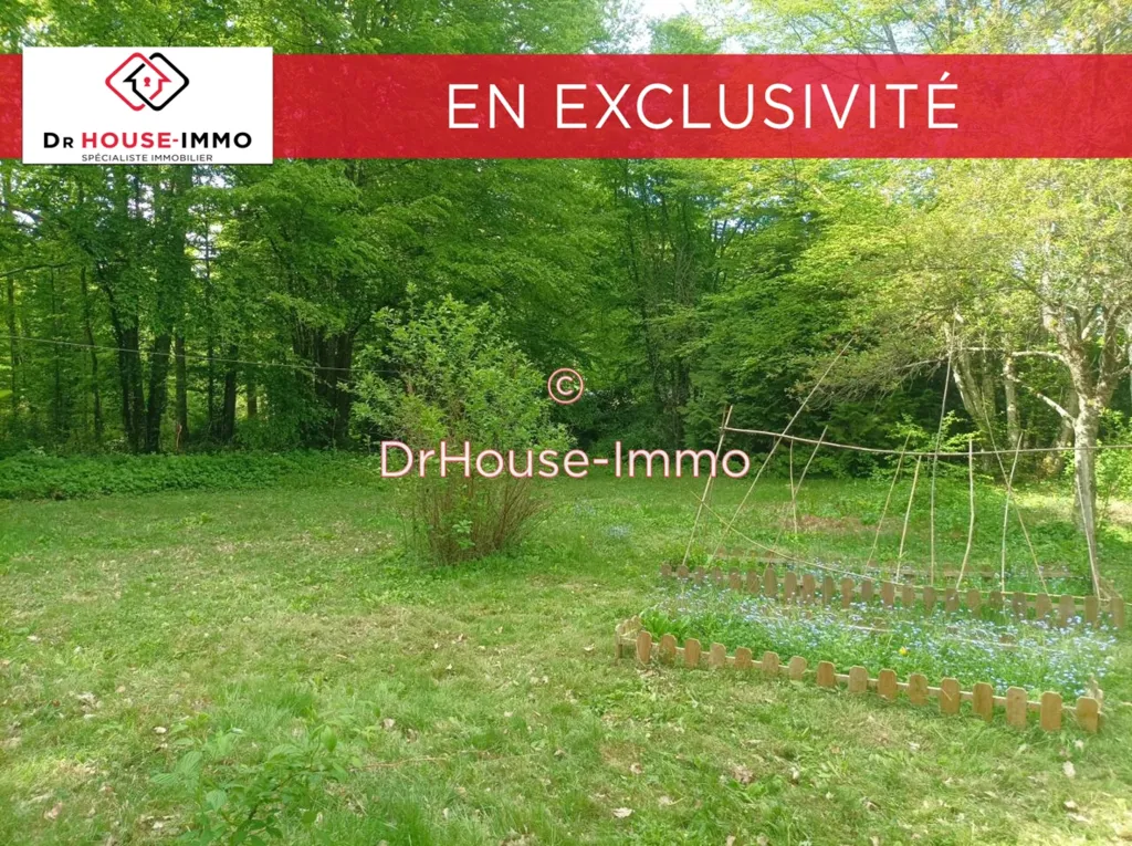 Jardin - Terrain Constructible avec Maisonnette à Saint-Germain-des-Prés