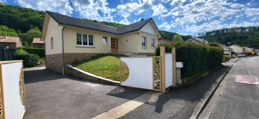 Välivaade - Detached Cottage with Pool in Fontoy
