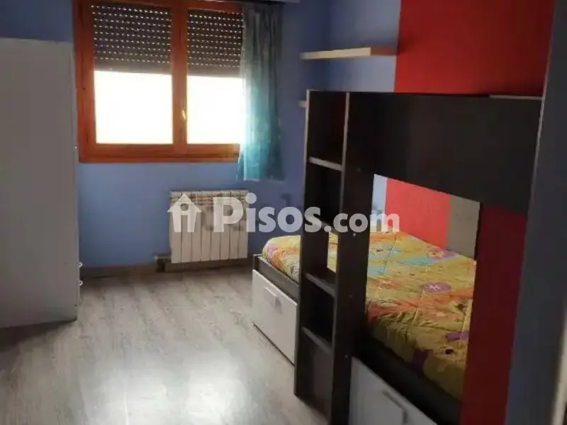 Camere da letto - Aménagé Flat with Parquet in Utebo