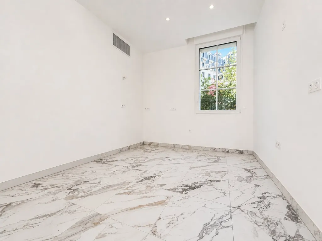 Toad - Contemporary House with Lake View in Clamart
