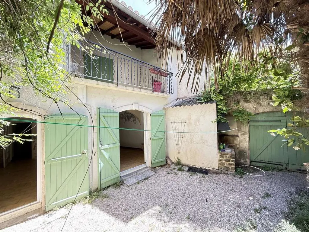 Garden - Provençal House with Garden in Arles