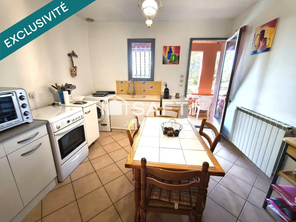 Söögituba - Four-Bedroom House with Pool in Gargas