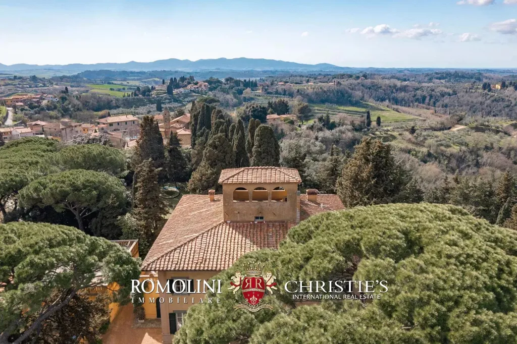 Õhuvaade - 18th-Century Villa with Panoramic Views near Pisa