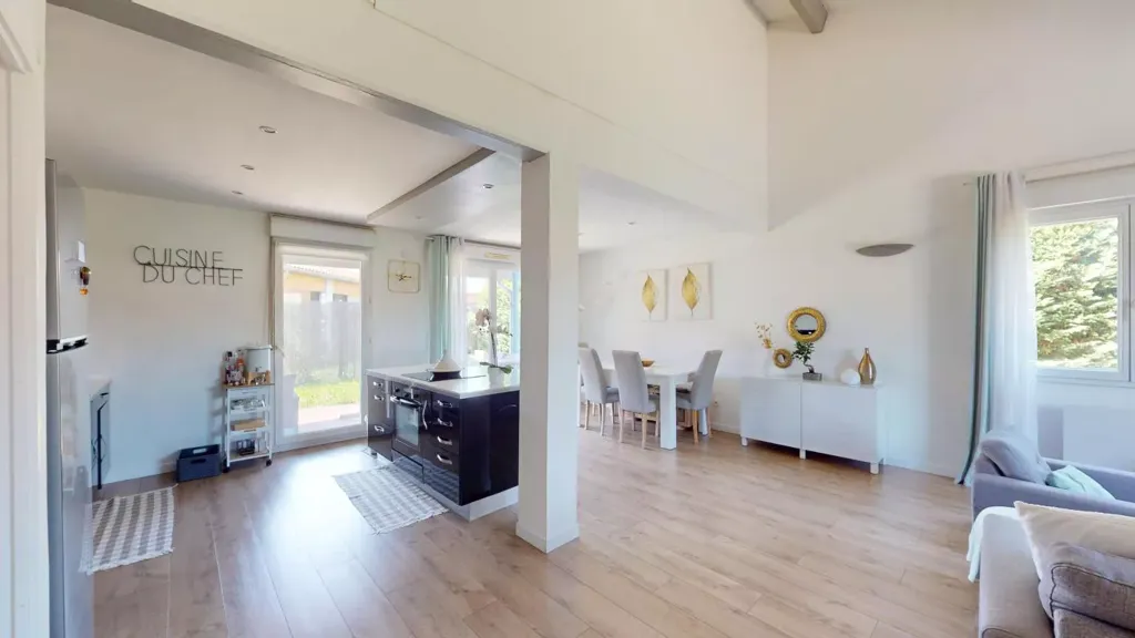 Elutuba - Spacious House with Terrace in Launaguet