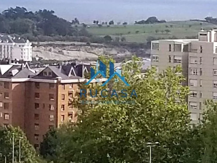 Student-Friendly Flat near Santander Universities