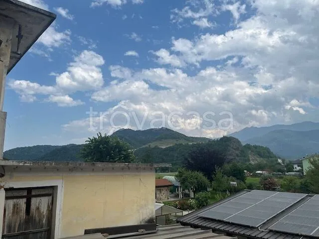 Terrace - Historic Villa with Mountain View in Roccavione
