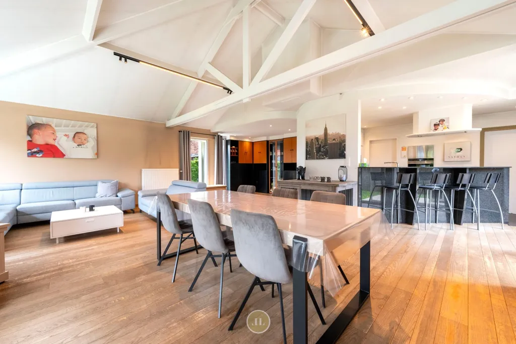 Dining Room - Villa with Office Space and Solar Panels in Menen