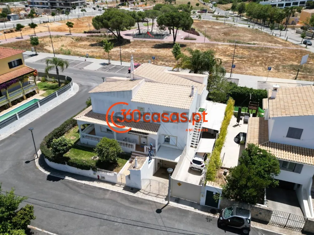 Vista aerea - T5 House with Terrace in Faro