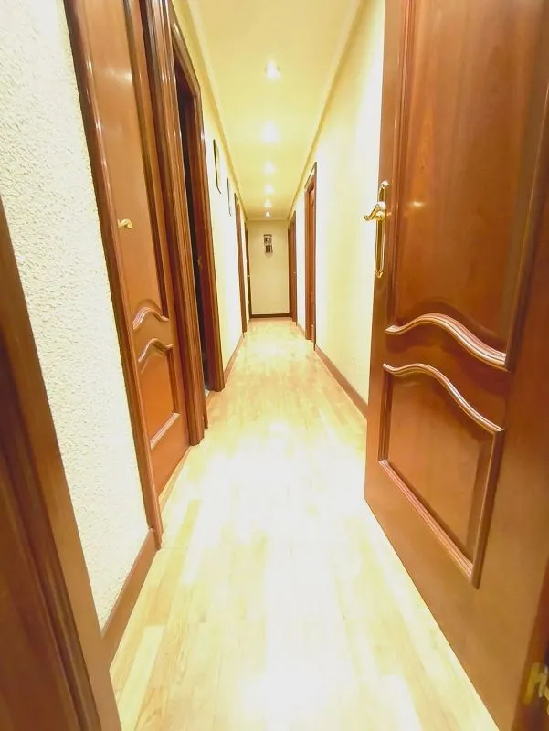 Esik - Apartment with Garage in Salesas