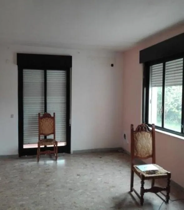 Séjour - Triplex Apartment with Balcony in Belvedere Marittimo