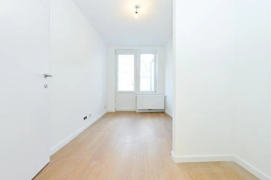 Toad - Renovated 1-Bedroom Apartment in Forest
