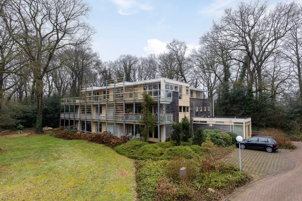 Välivaade - Penthouse with Three Balconies in Rolde Centre