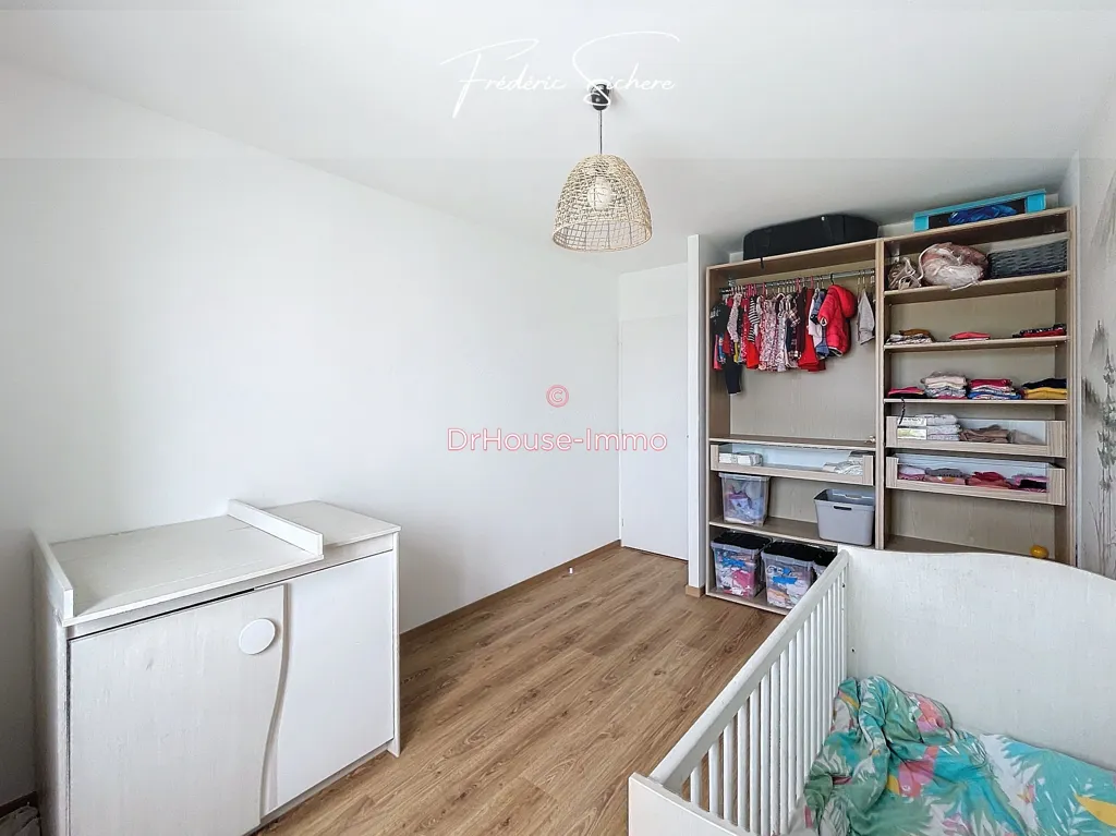 Chambres - Maison Contemporaine avec Piscine à La Jarrie
