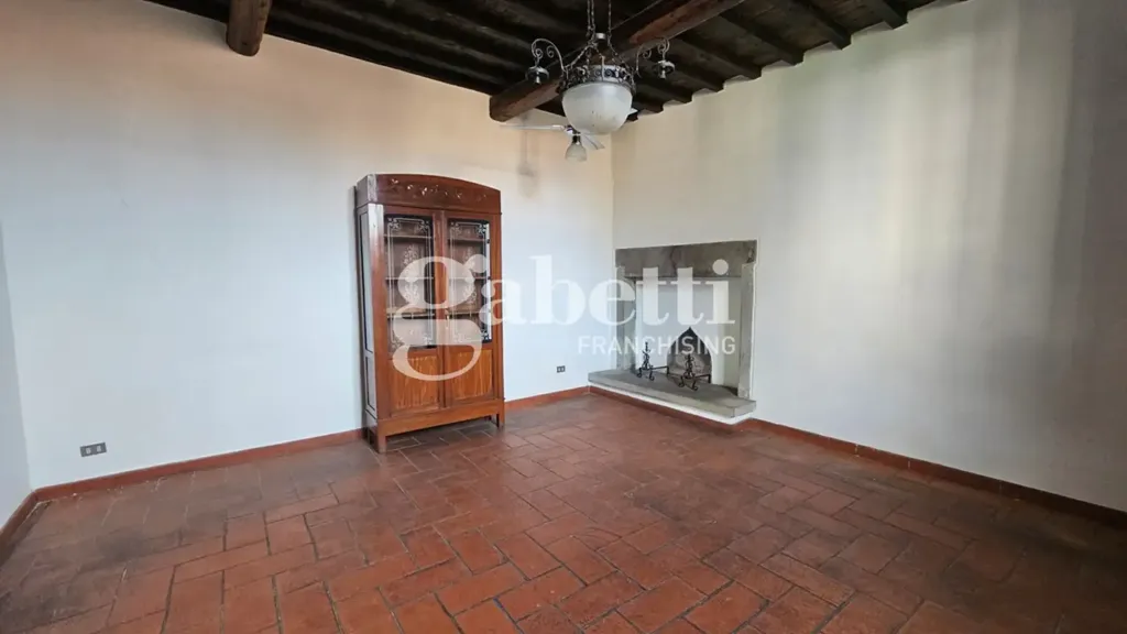 Stanze - Rustic-Style Apartment with Private Garden in Scandicci