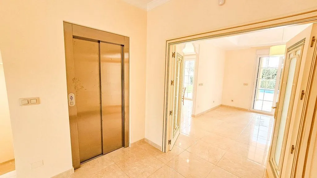 Entrée - Luxury Villa with Pool in Cabo Roig