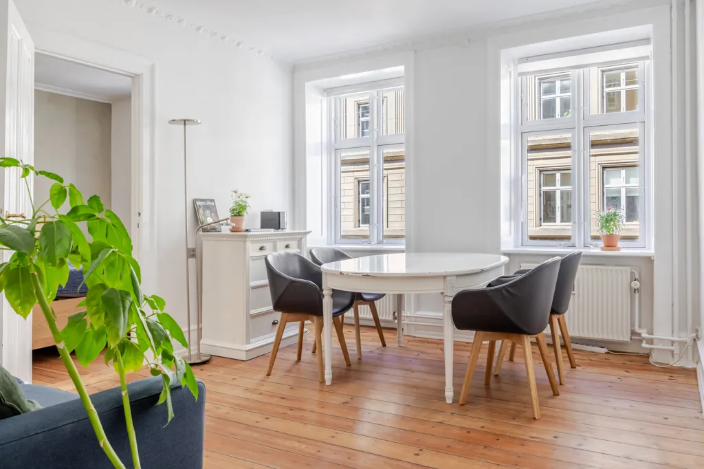 Söögituba - Charming Condo with Historic Charm in Nørrebro