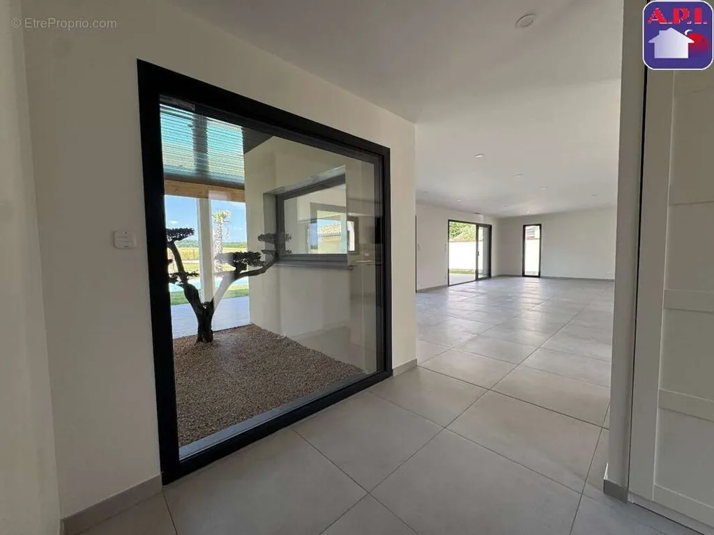 Entrée - Villa avec Vue sur les Pyrénées à Les Pujols