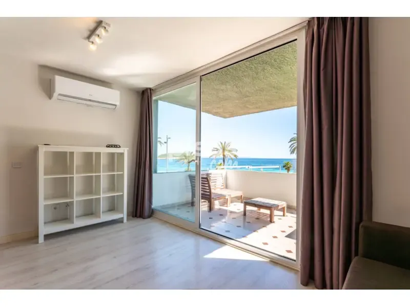 Magamistoad - Seafront Apartment with Balcony in Magaluf