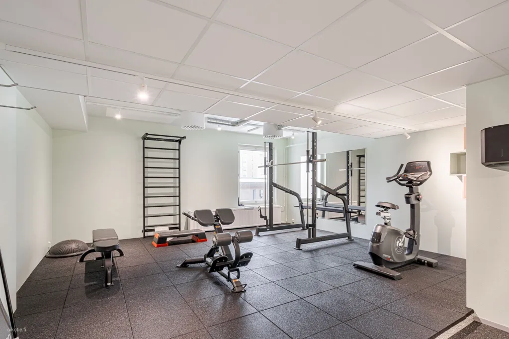 Rooms - Bright Penthouse with Balcony in Hämeenlinna