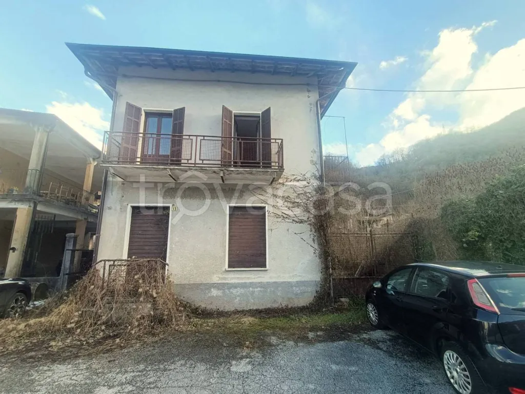 Extérieur - Rustic Villa to Renovate in Roccavione