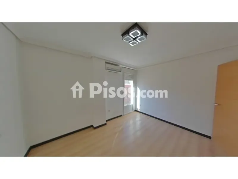Toad - Apartment with Potential in Calle de los Bomberos
