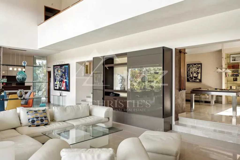 Séjour - Villa Contemporaine avec Piscine à Cannes