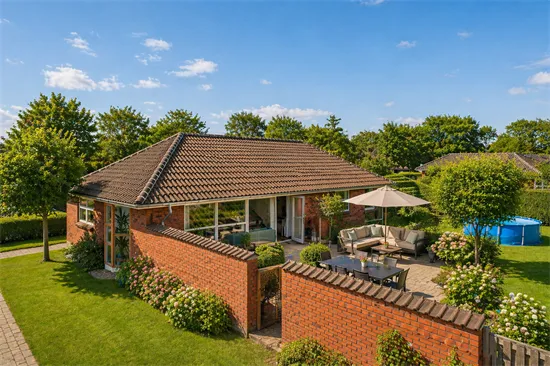 Õhuvaade - 1973 Villa with Garden in Esbjerg Ø