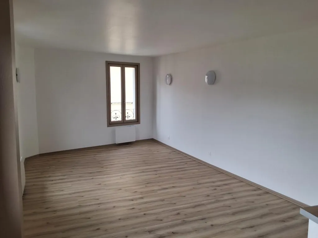 Toad - Refurbished Studio in Centre Ville, Rumilly