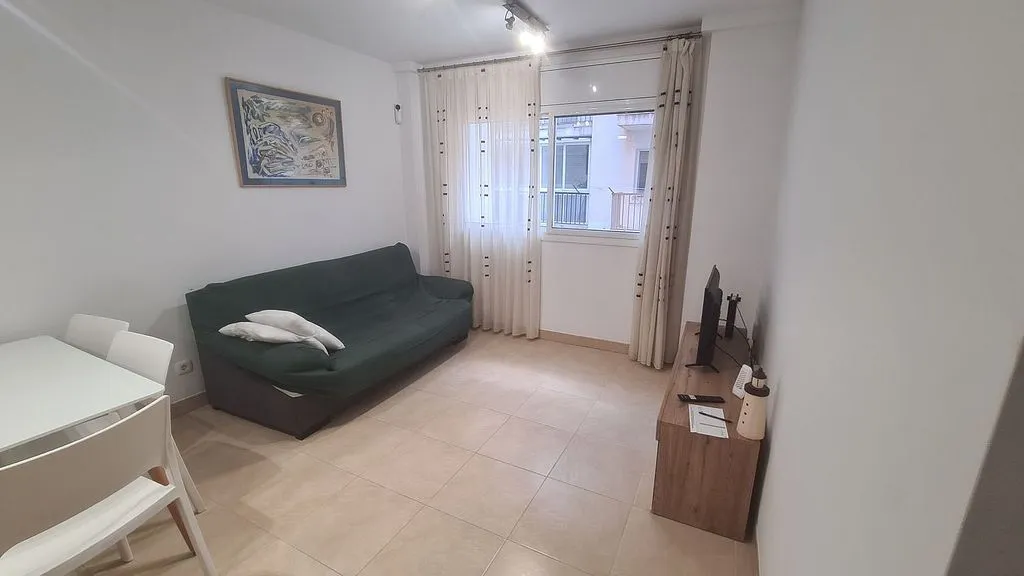 Elutuba - T2 Apartment with Garage in Doctor Dachs