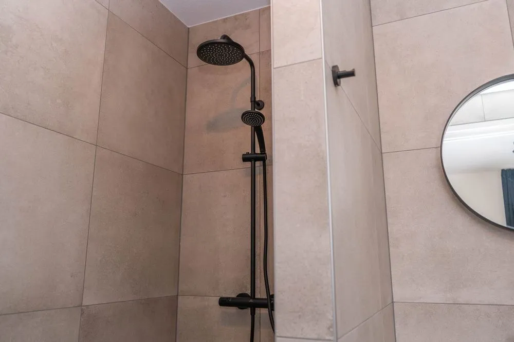 Salles de bain - Stylish Studio in Rosmolenplein, Tilburg