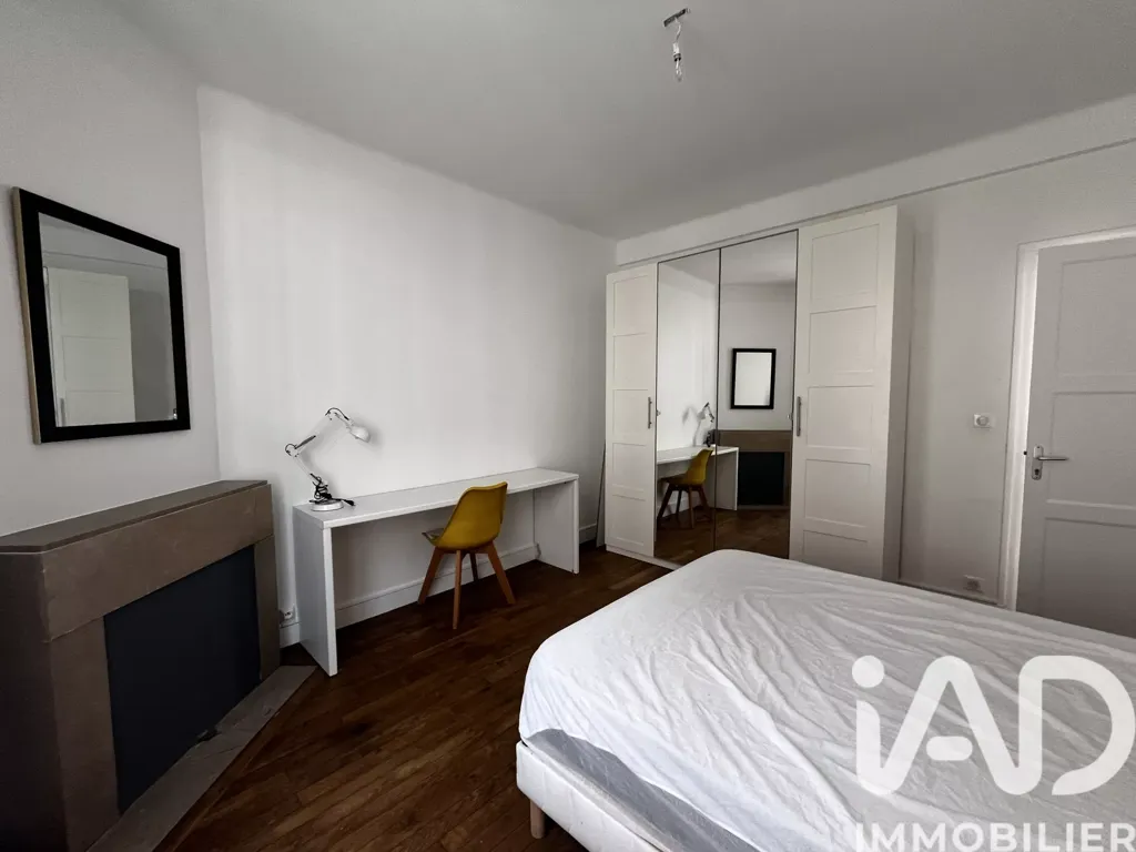 Bedrooms - Bright Apartment with East-West View in Le Mans