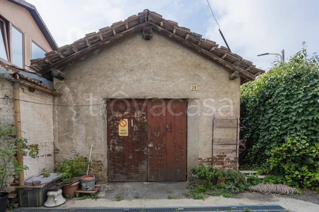 Jardin - Colonial House with Balcony in Centallo