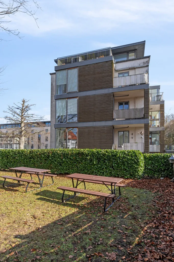 Garden - Apartment with Balconies in Hellerup