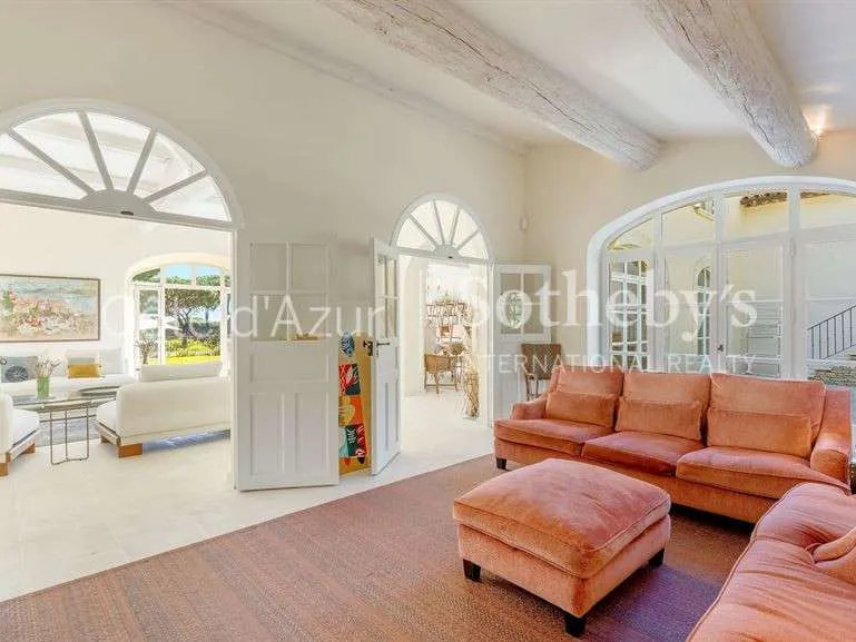 Elutuba - Villa with Sea View on 1 Hectare in Ramatuelle