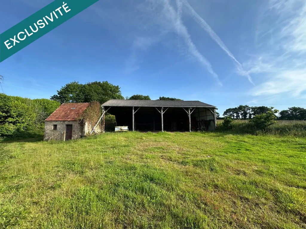 Aed - Stone House with Hangar in Botsorhel