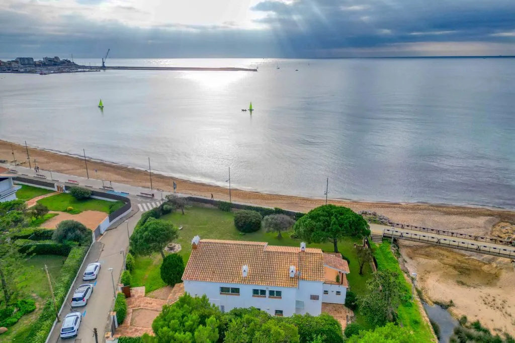 Õhuvaade - Luxury House with Sea View in Calonge