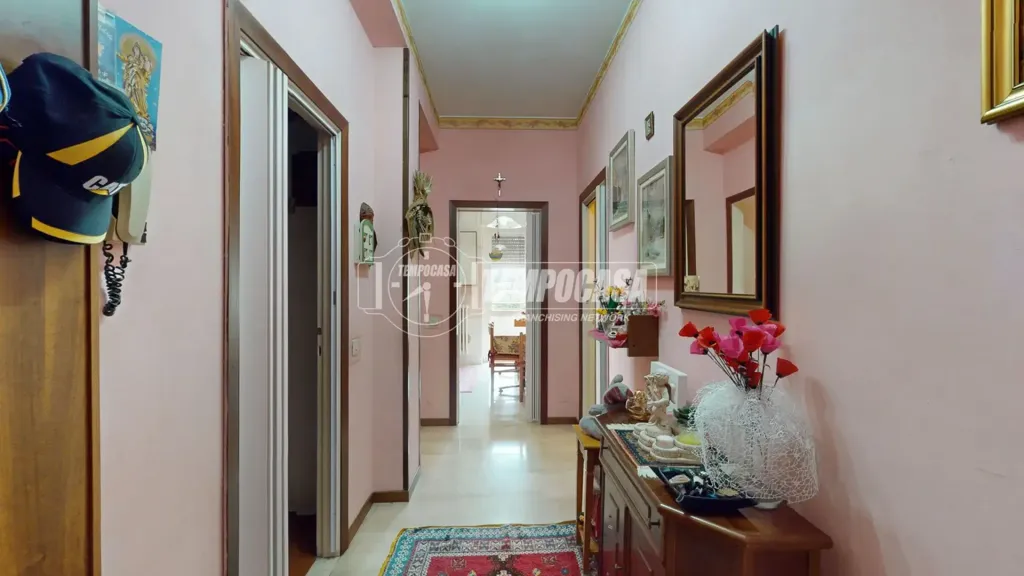 hallway_entrance