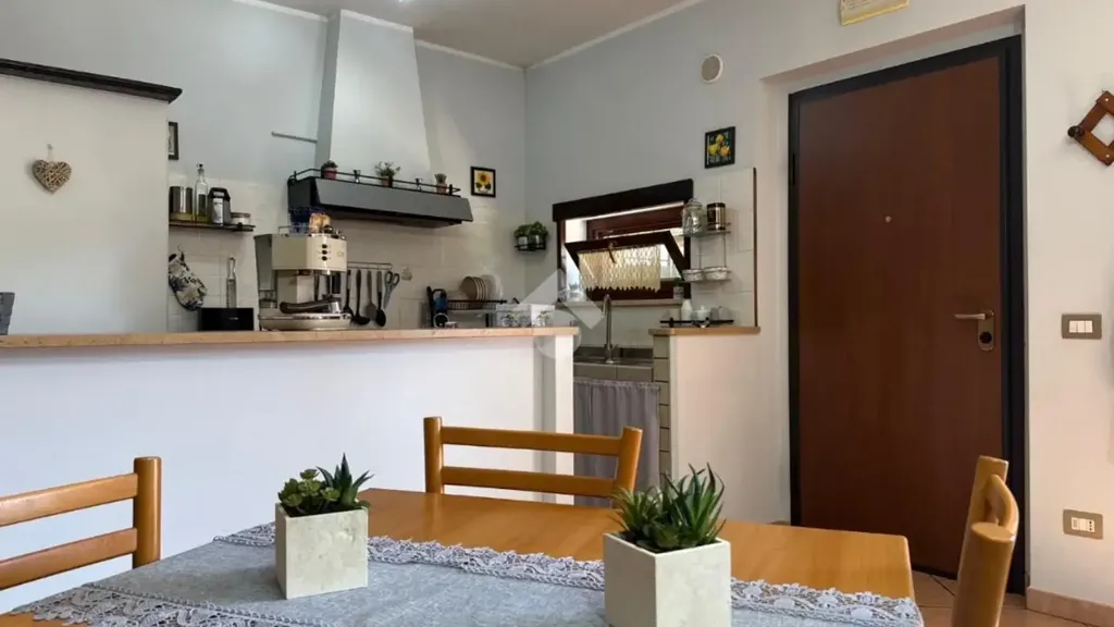 Sala da pranzo - Triplex with Garden in Pozzilli