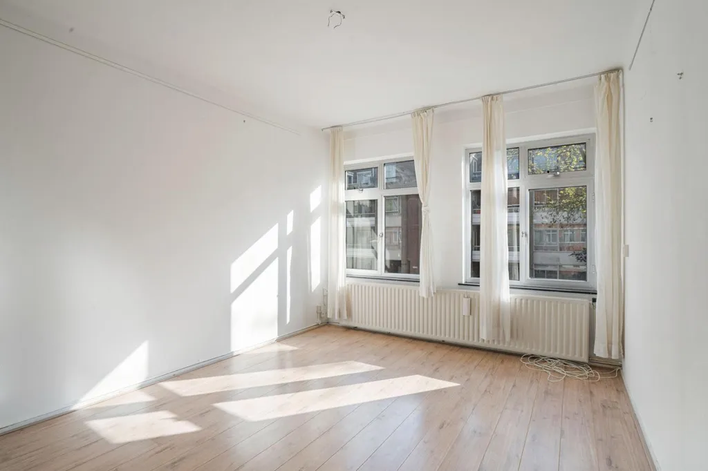 Pièces - Bright 3-Bedroom Penthouse in The Hague Centre