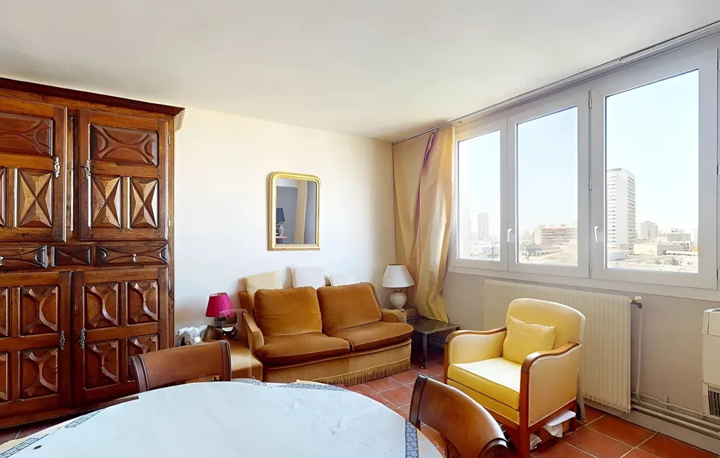Soggiorno - 4-Bedroom Parisian Flat with Courtyard View