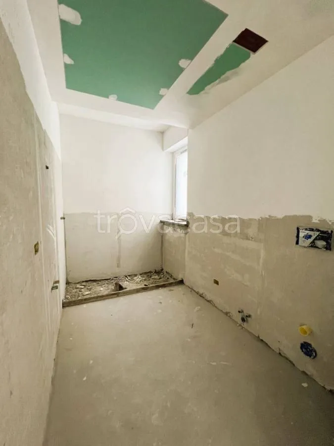 Pièces - Retrofitted Mansard Apartment with Balcony in Bra
