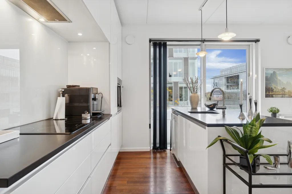Cuisine - Apartment with Three Balconies in Copenhagen S