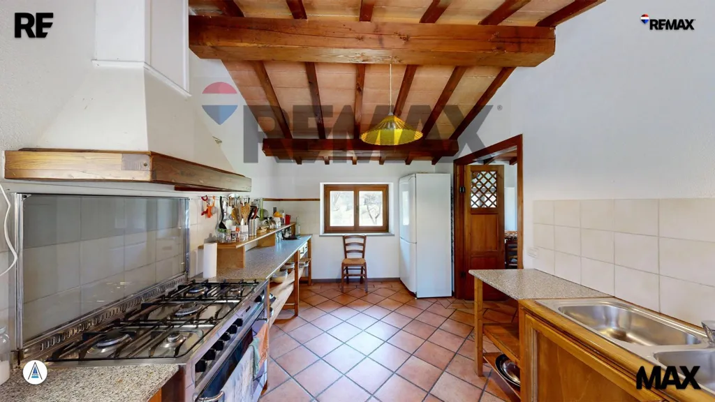 Cucina - Agriturismo with Pool in Chiusi della Verna